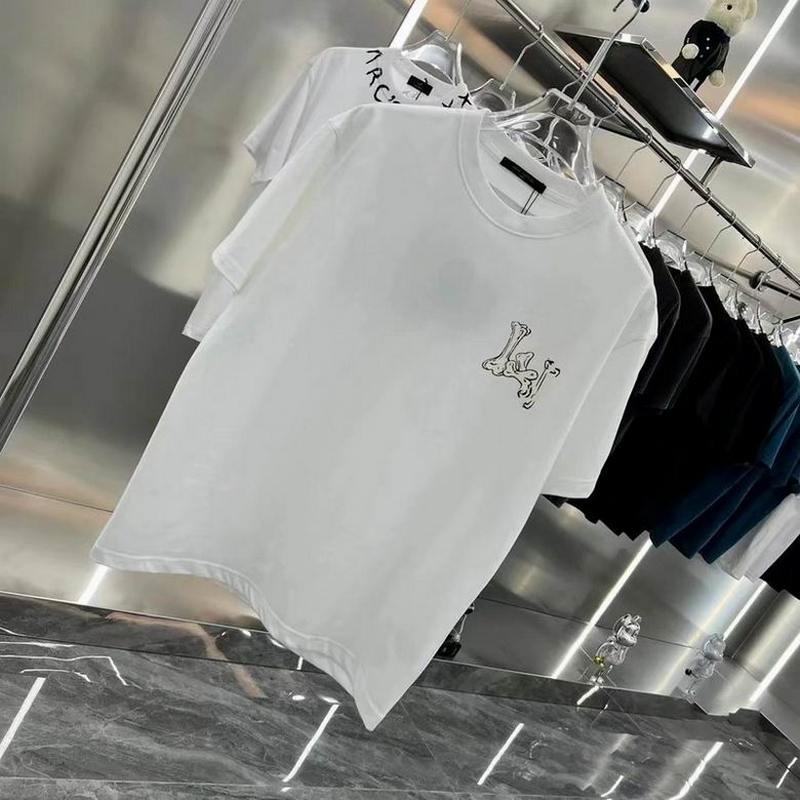 Louis Vuitton Men's T-shirts 1202